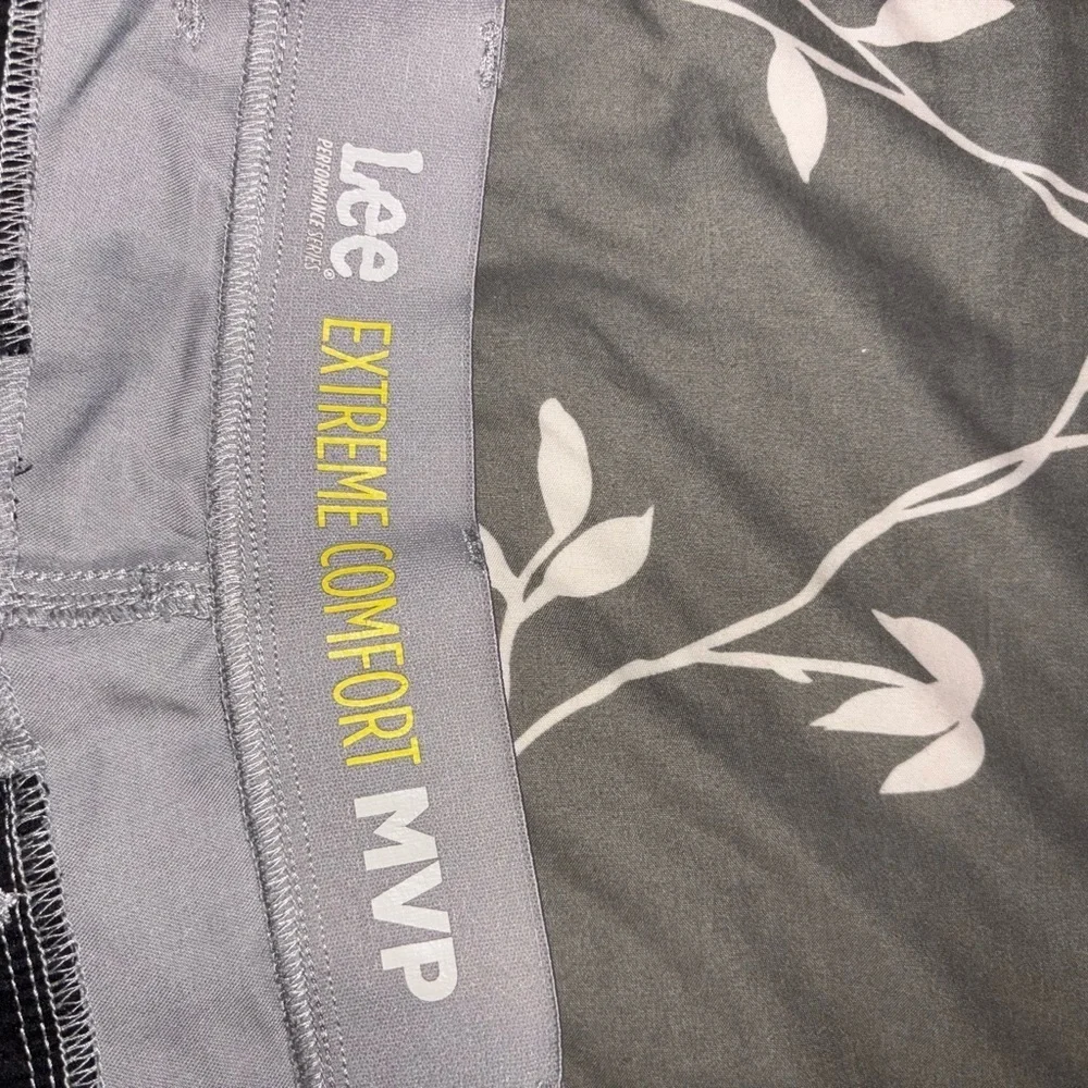 Lee classic gray